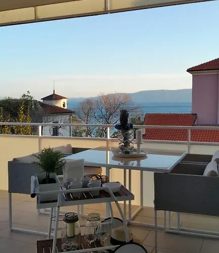 Novi Vinodolski Apartment * Novi Vinodolski